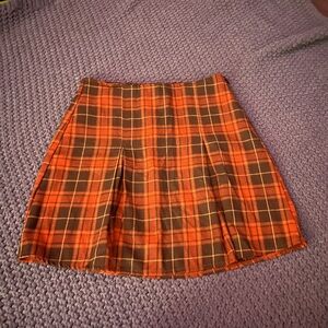 Red plaid Brande Melville Skirt, size small